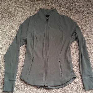 Women's Athleta ribbed Jacket in grey/green